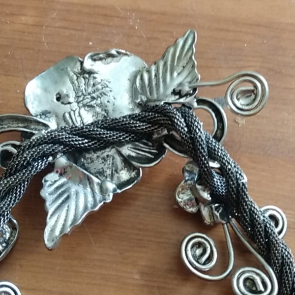 Hand Crafted Vintage Floral Rhinestone Necklace - Picture 4 of 5